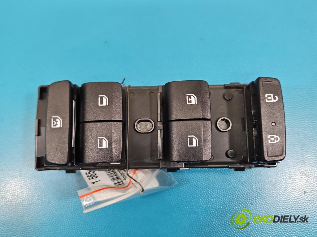 Hyundai Elantra VII 2020- 1.6 16V manual 90.2 kW 1598 cm3 4- prepínač okien spätných zrkadiel 93571-AA1004X