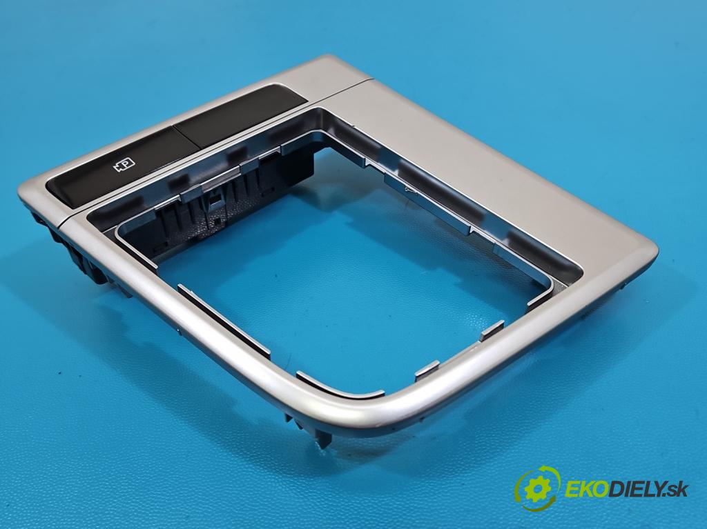 Hyundai Elantra VII 2020- 1.6 16V manual 90.2 kW 1598 cm3 4- prepínač ostatné 93300-AA410