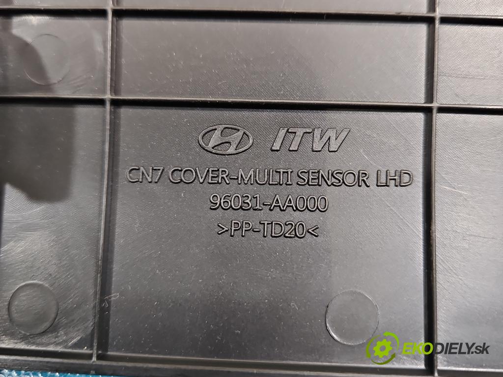 Hyundai Elantra VII 2020- 1.6 16V manual 90.2 kW 1598 cm3 4- kryt plastová 96031-AA000