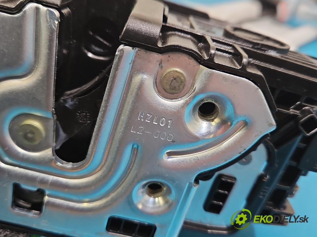 Hyundai Elantra VII 2020- 1.6 16V manual 90.2 kW 1598 cm3 4- zámok zadné ľavý 81410-AA000