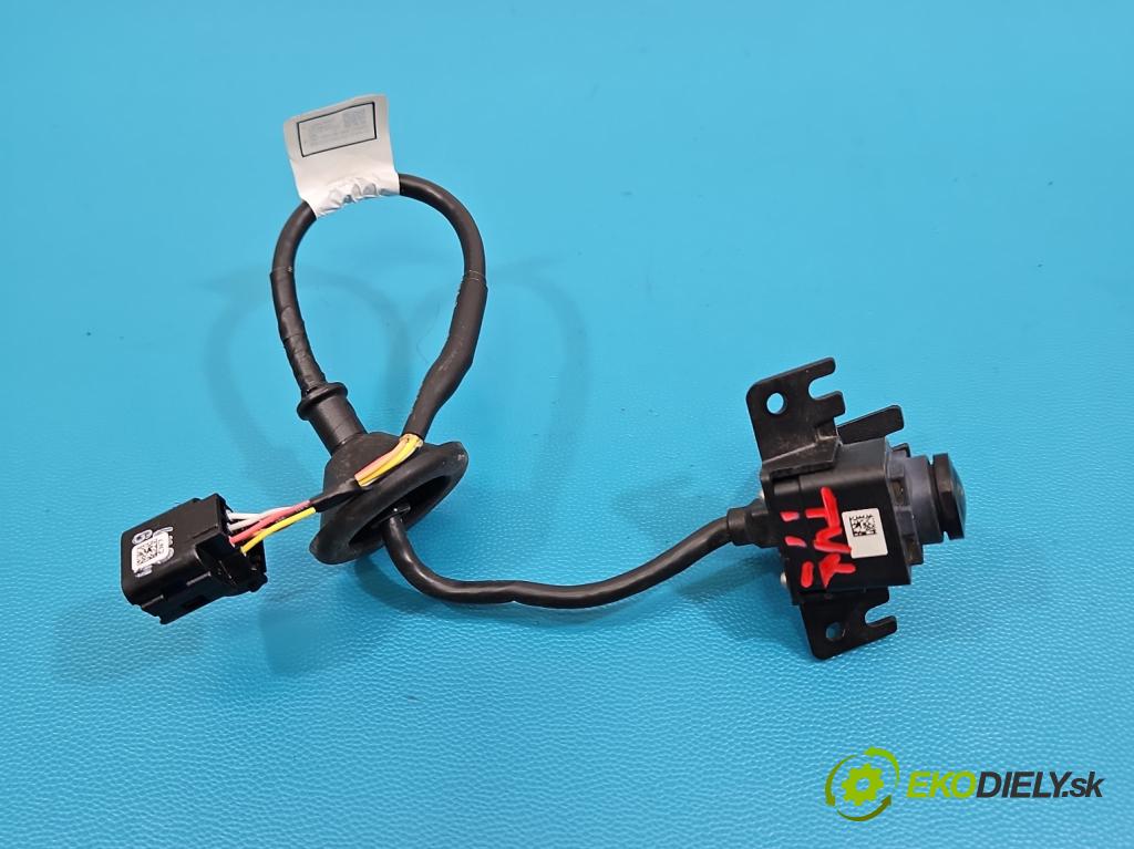 Hyundai Elantra VII 2020- 1.6 16V manual 90.2 kW 1598 cm3 4- Kamera cúvania 99240-AA010