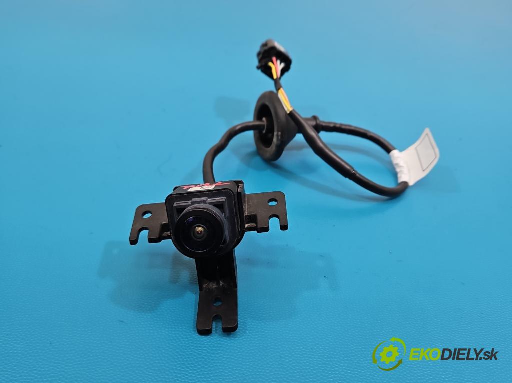 Hyundai Elantra VII 2020- 1.6 16V manual 90.2 kW 1598 cm3 4- Kamera cúvania 99240-AA010