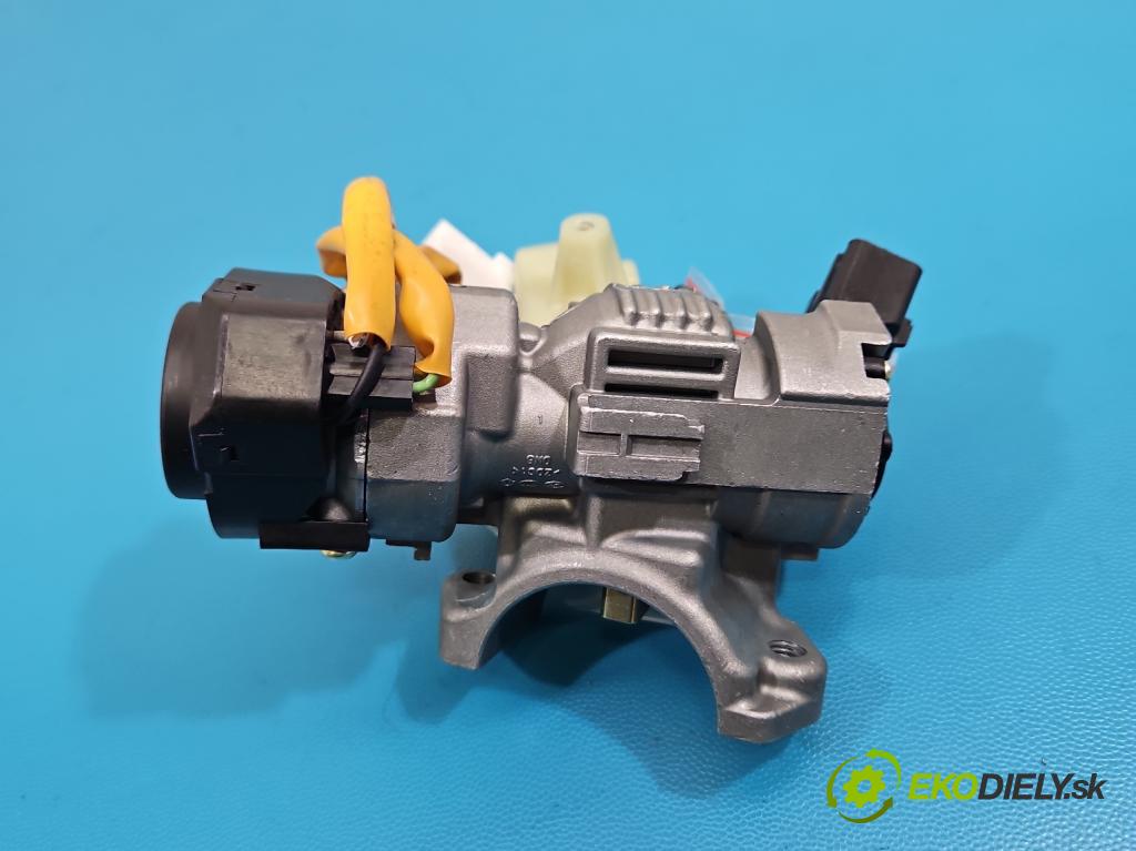 Hyundai Elantra VII 2020- 1.6 16V manual 90.2 kW 1598 cm3 4- Spínačka  (Spínacia skrinka)