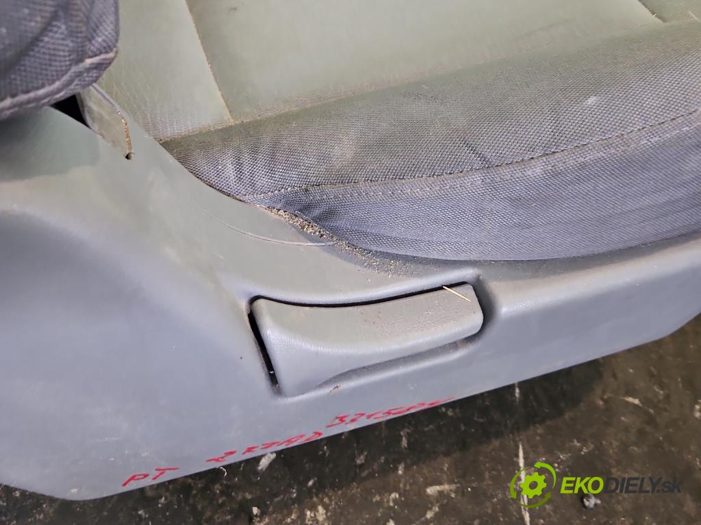 Hyundai H1 II 2007-2023 2.5 crdi 170 hp manual 125 kW 2497 cm3 5- Sedadlo zadní pravý II