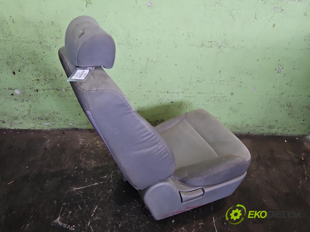 Hyundai H1 II 2007-2023 2.5 crdi 170 hp manual 125 kW 2497 cm3 5- Sedadlo zadní pravý II