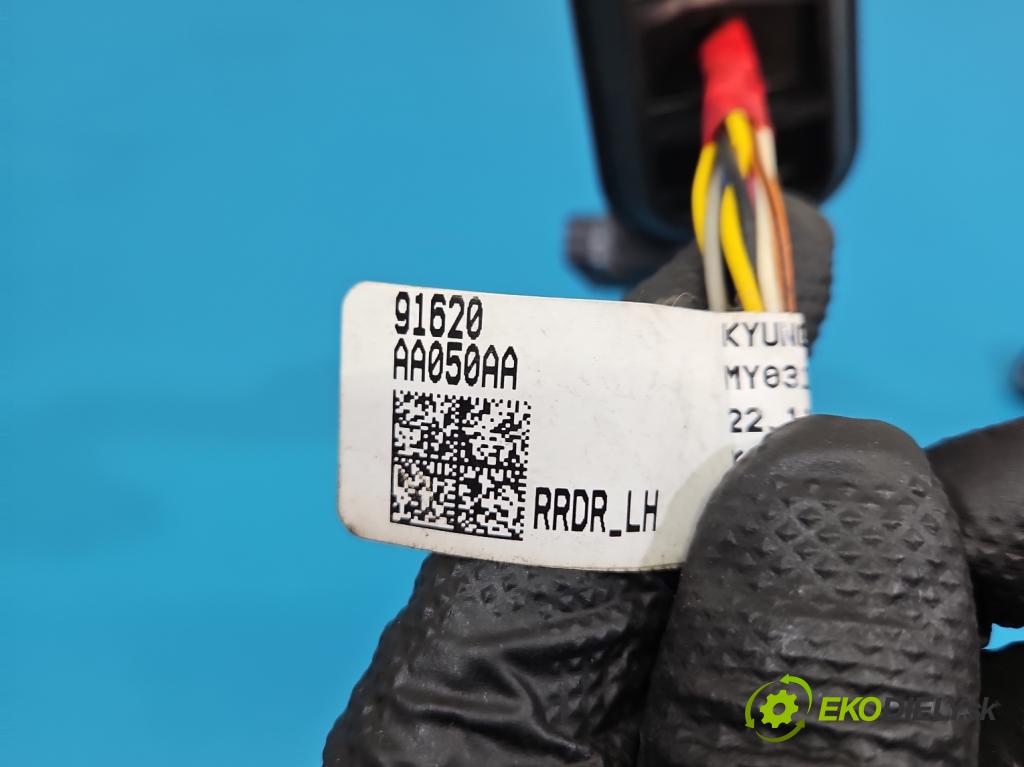 Hyundai Elantra VII 2020- 1.6 16V manual 90.2 kW 1598 cm3 4- Balíček: dveře zadní vlevo 91620-AA050AA
