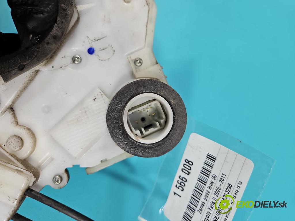 Toyota Yaris II 2005-2011 1.0 vvti 69KM manual 51 kW 998 cm3 3- zámok predné ľavý