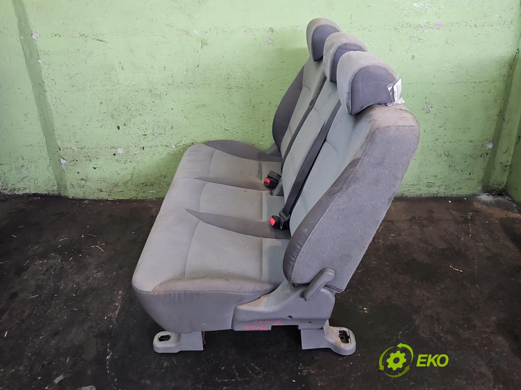 Hyundai H1 II 2007-2023 2.5 crdi 170 hp manual 125 kW 2497 cm3 5- Sedadlo zadní pravý III