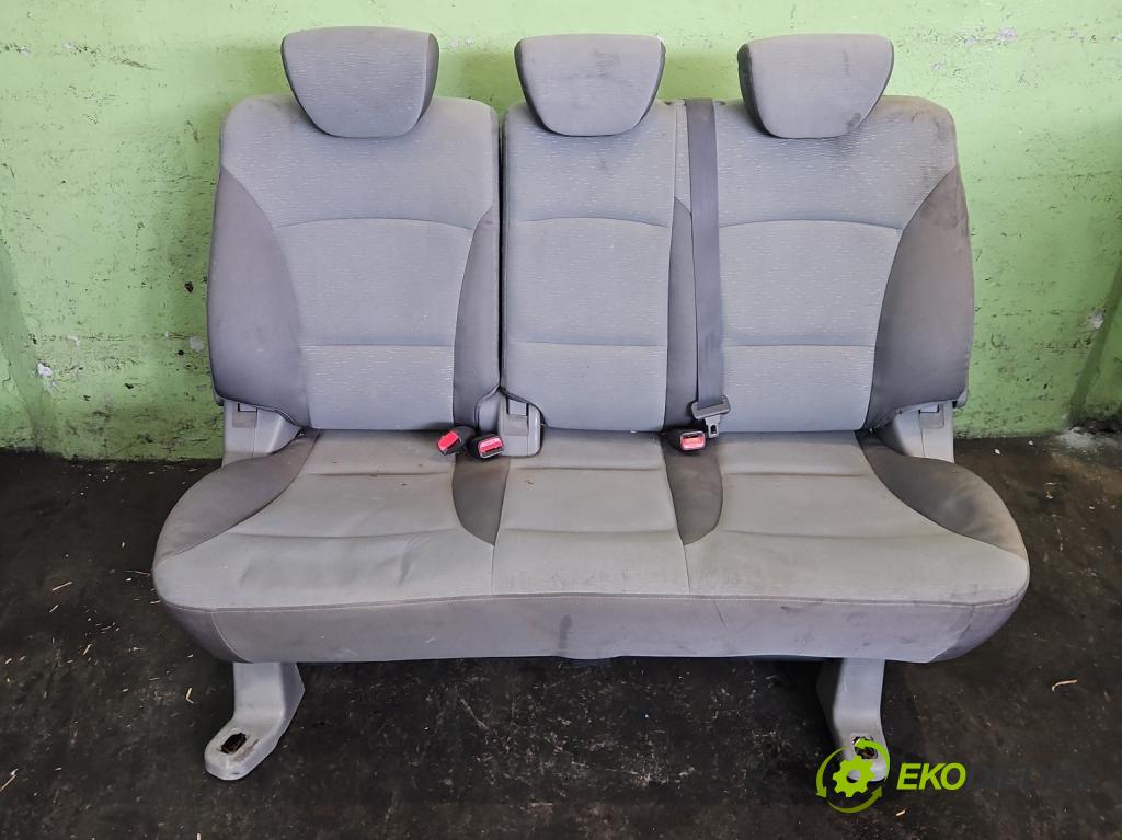 Hyundai H1 II 2007-2023 2.5 crdi 170 hp manual 125 kW 2497 cm3 5- Sedadlo zadní pravý III 