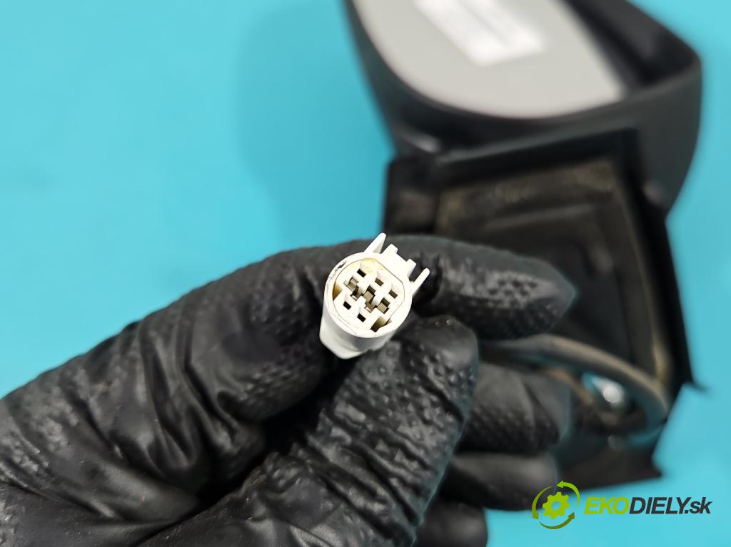 Toyota Yaris II 2005-2011 1.0 vvti 69KM manual 51 kW 998 cm3 3- zrkadlo ľavé 87940-0D250 (Kľučka dverí ostatné)