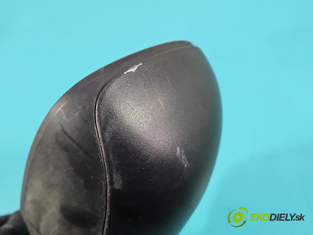 Toyota Yaris II 2005-2011 1.0 vvti 69KM manual 51 kW 998 cm3 3- zrkadlo pravé  (Kľučka dverí ostatné)