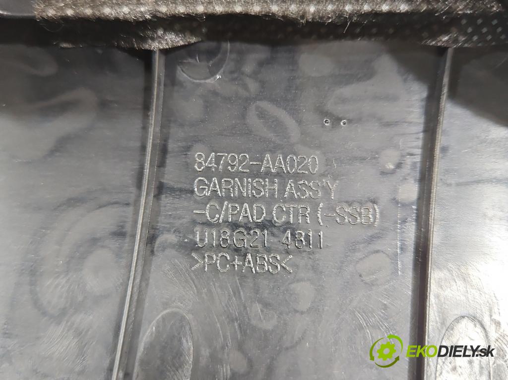 Hyundai Elantra VII 2020- 1.6 16V manual 90.2 kW 1598 cm3 4- kryt plastová 84792-AA020