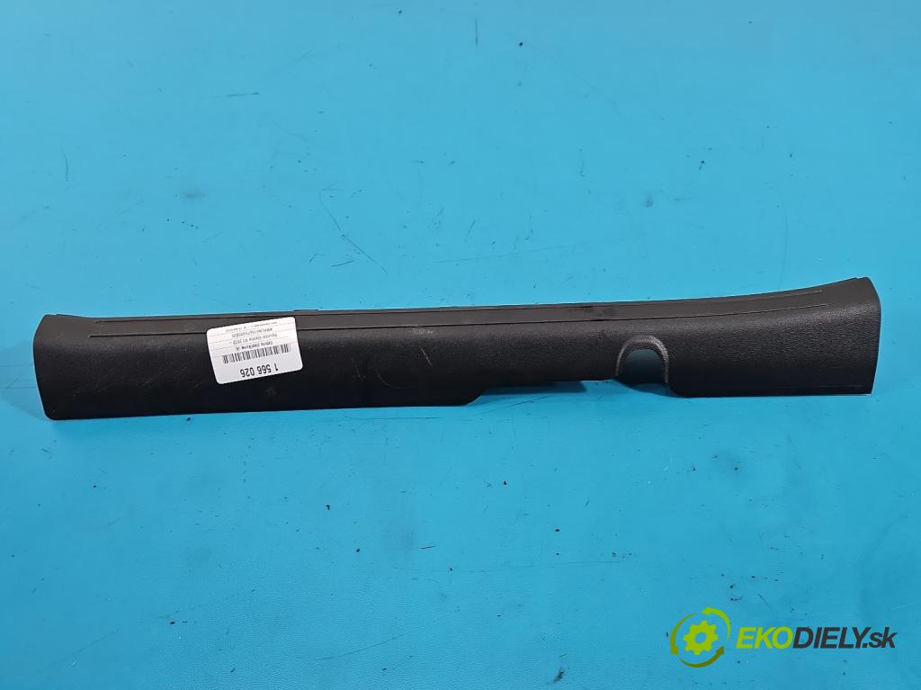 Hyundai Elantra VII 2020- 1.6 16V manual 90.2 kW 1598 cm3 4- kryt plast 85880-AA000