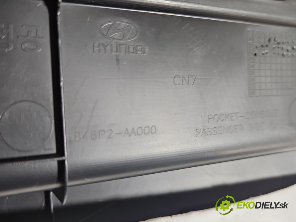 Hyundai Elantra VII 2020- 1.6 16V manual 90.2 kW 1598 cm3 4- kryt plastová 846P2-AA000