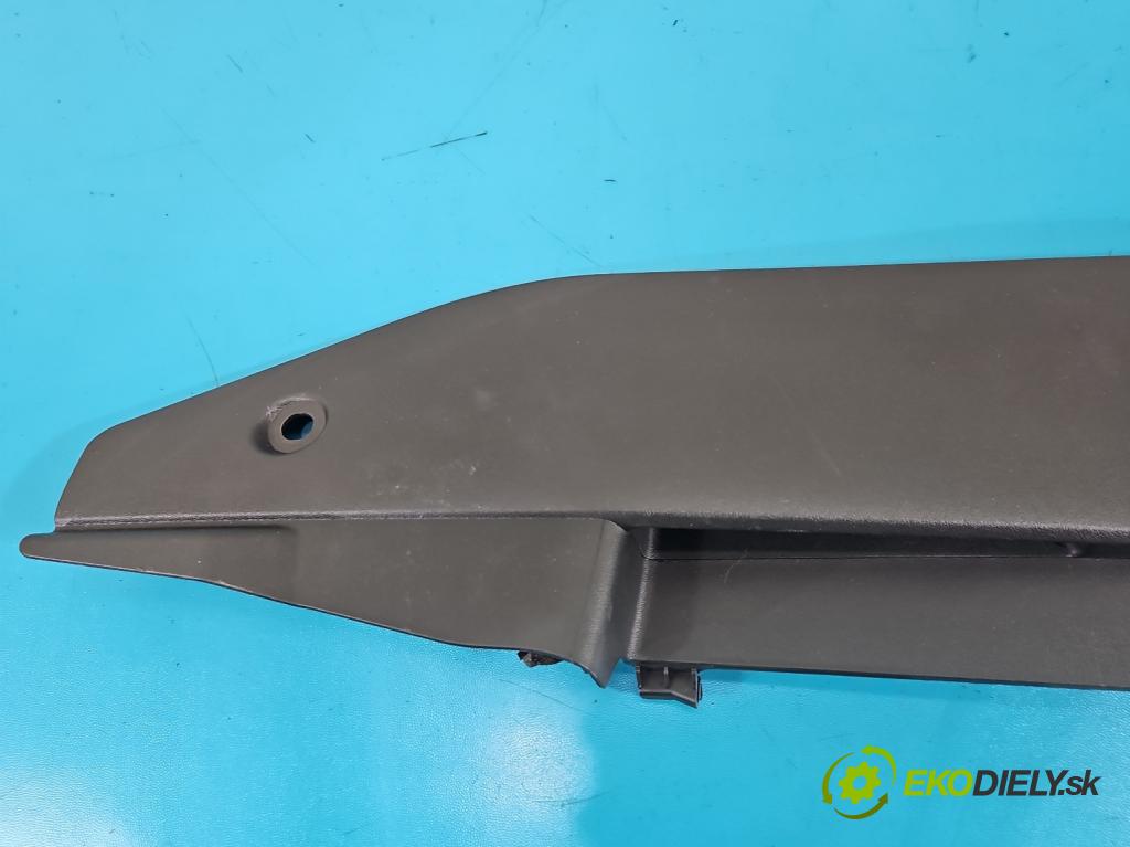 Hyundai Elantra VII 2020- 1.6 16V manual 90.2 kW 1598 cm3 4- kryt plastová 846P2-AA000