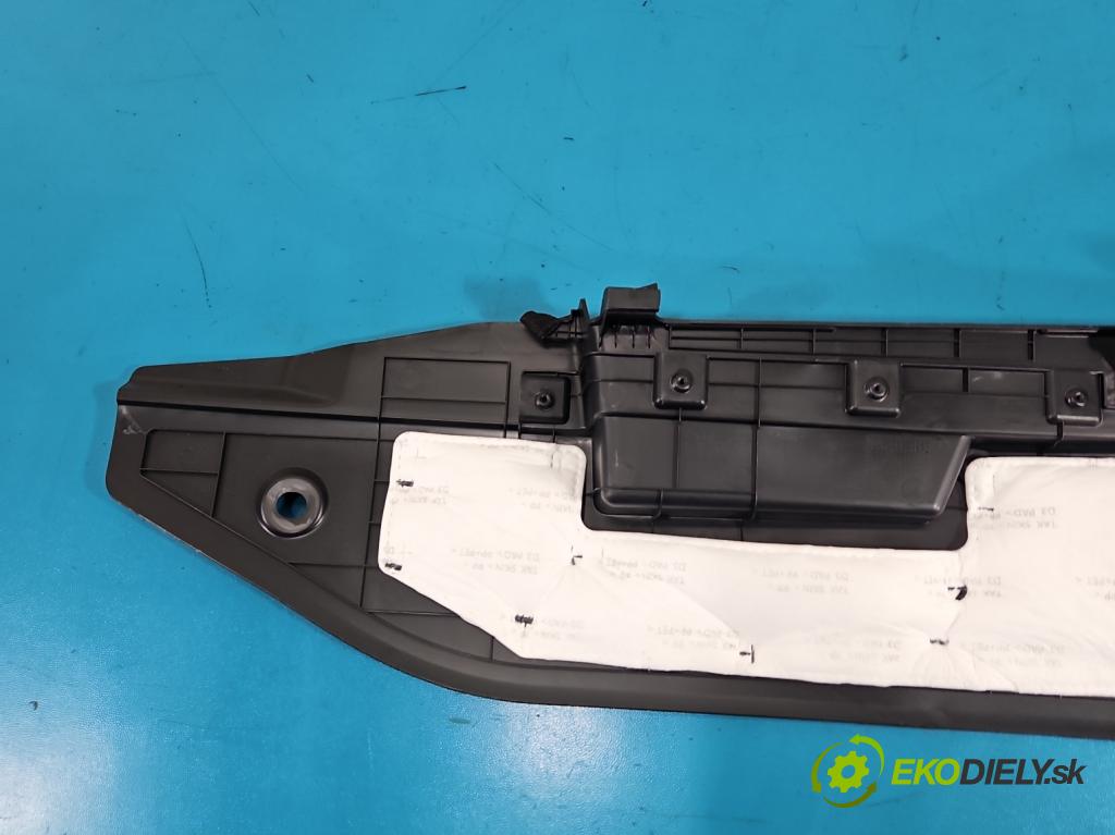 Hyundai Elantra VII 2020- 1.6 16V manual 90.2 kW 1598 cm3 4- kryt plastová 846P2-AA000