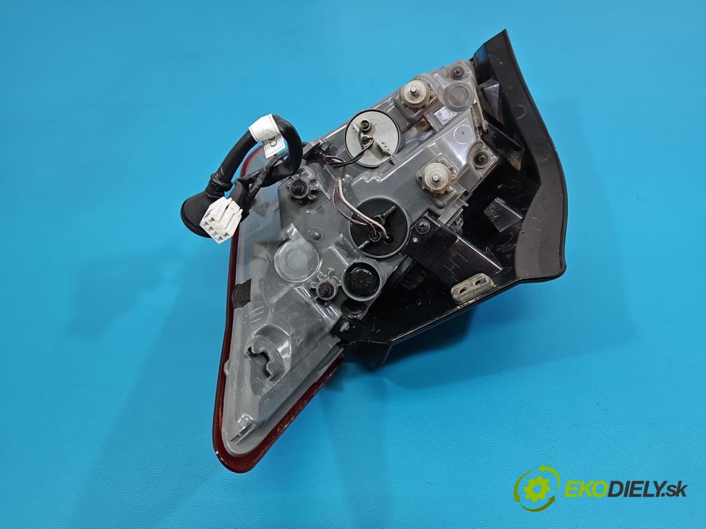 Hyundai Elantra VII 2020- 1.6 16V manual 90.2 kW 1598 cm3 4- svetlo / reflektor zadné ľavé 92401-AA000 (Kľučka dverí ostatné)