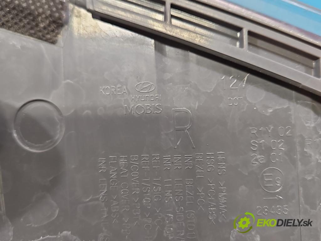 Hyundai Elantra VII 2020- 1.6 16V manual 90.2 kW 1598 cm3 4- svetlo / reflektor zadné pravé 92402AA000 (Kľučka dverí ostatné)