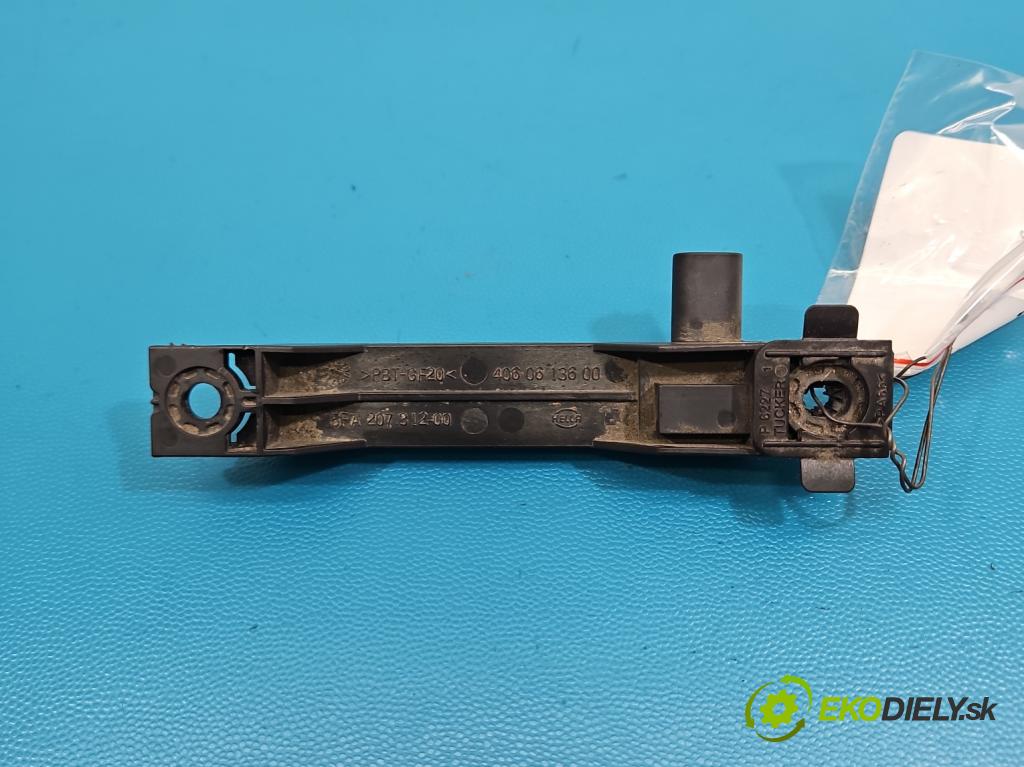 Mercedes A W177 2018- 2.0 T 306KM automatic 225 kW 1991 cm3 4- Antena A1779050500