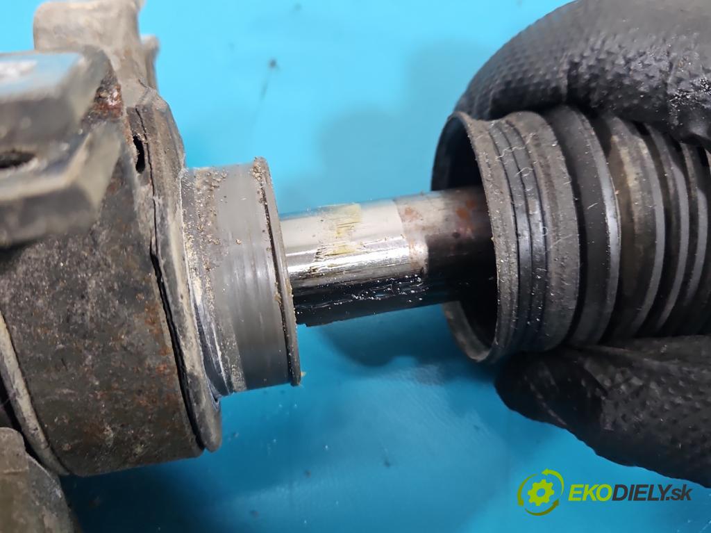 Vw Golf plus 1.9 tdi 105 hp manual 77 kW 1896 cm3 5- řízení volant 1K1423051BS