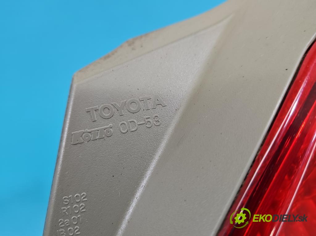 Toyota Yaris II 2005-2011 1.0 vvti 69KM manual 51 kW 998 cm3 3- svetlo / reflektor zadné pravé  (Kľučka dverí ostatné)