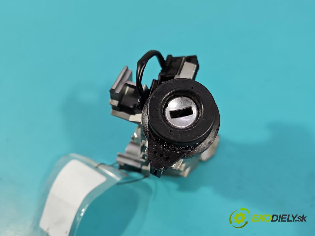 Vw Golf plus 1.9 tdi 105 HP manual 77 kW 1896 cm3 5- Spínačka 1K0905865ALS (Spínacia skrinka)