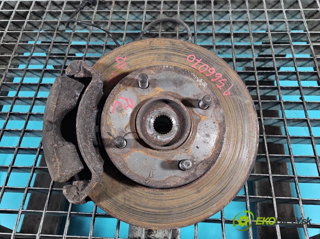 Mitsubishi Colt Z30 VI 2004-2012 1.3 16V 95 hp manual 70 kW 1332 cm3 5- náboj levé  (Náboj kola)