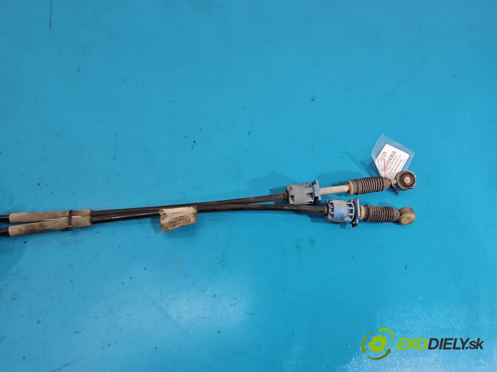 Mitsubishi Colt Z30 VI 2004-2012 1.3 16V 95 HP manual 70 kW 1332 cm3 5- Páka: Změny: stupeň,rýchlosť 8129100000 (Rýchlostná páka (kulisa))