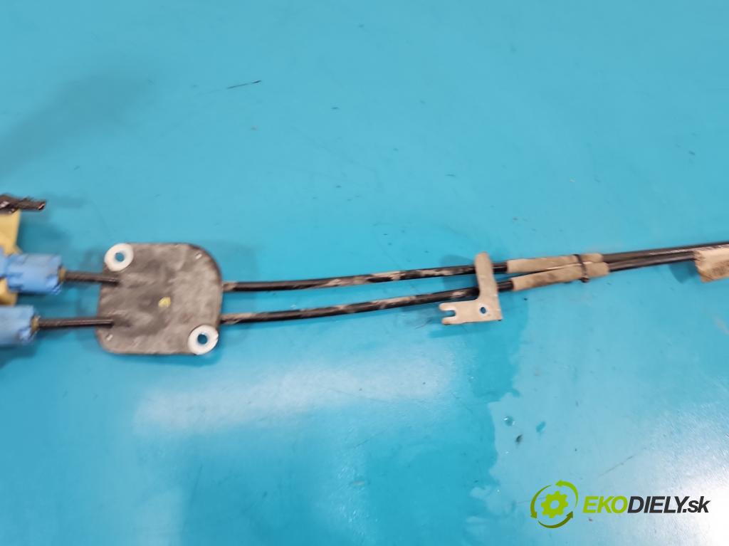 Mitsubishi Colt Z30 VI 2004-2012 1.3 16V 95 HP manual 70 kW 1332 cm3 5- Páka: Změny: stupeň,rýchlosť 8129100000 (Rýchlostná páka (kulisa))