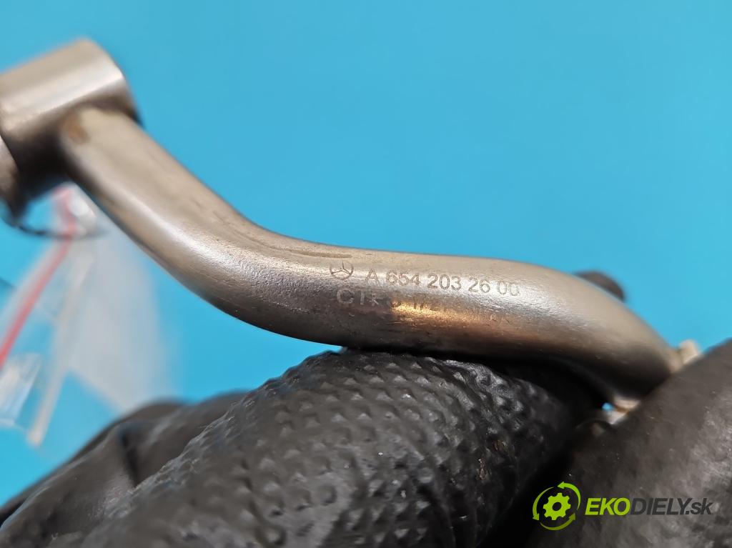 Mercedes E W213 2016-2023 2.0 CDI 194KM: automatic 143 kW 1950 cm3 4- rúrka systému chladenia A6542032600