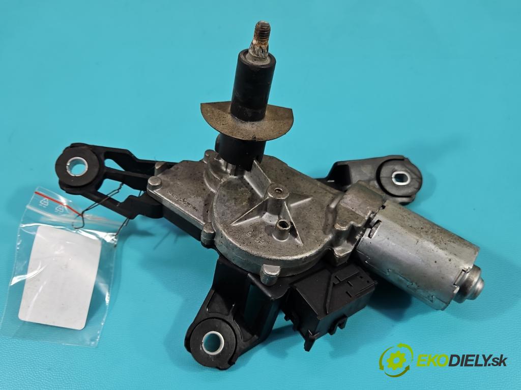 Toyota Yaris II 2005-2011 1.0 vvti 69KM manual 51 kW 998 cm3 3- motor stieračov zadné 0390201861