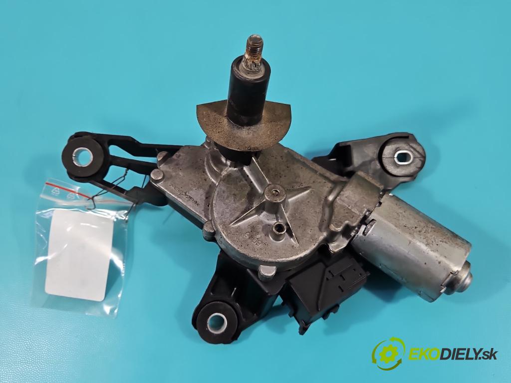 Toyota Yaris II 2005-2011 1.0 vvti 69KM manual 51 kW 998 cm3 3- motor stieračov zadné 0390201861