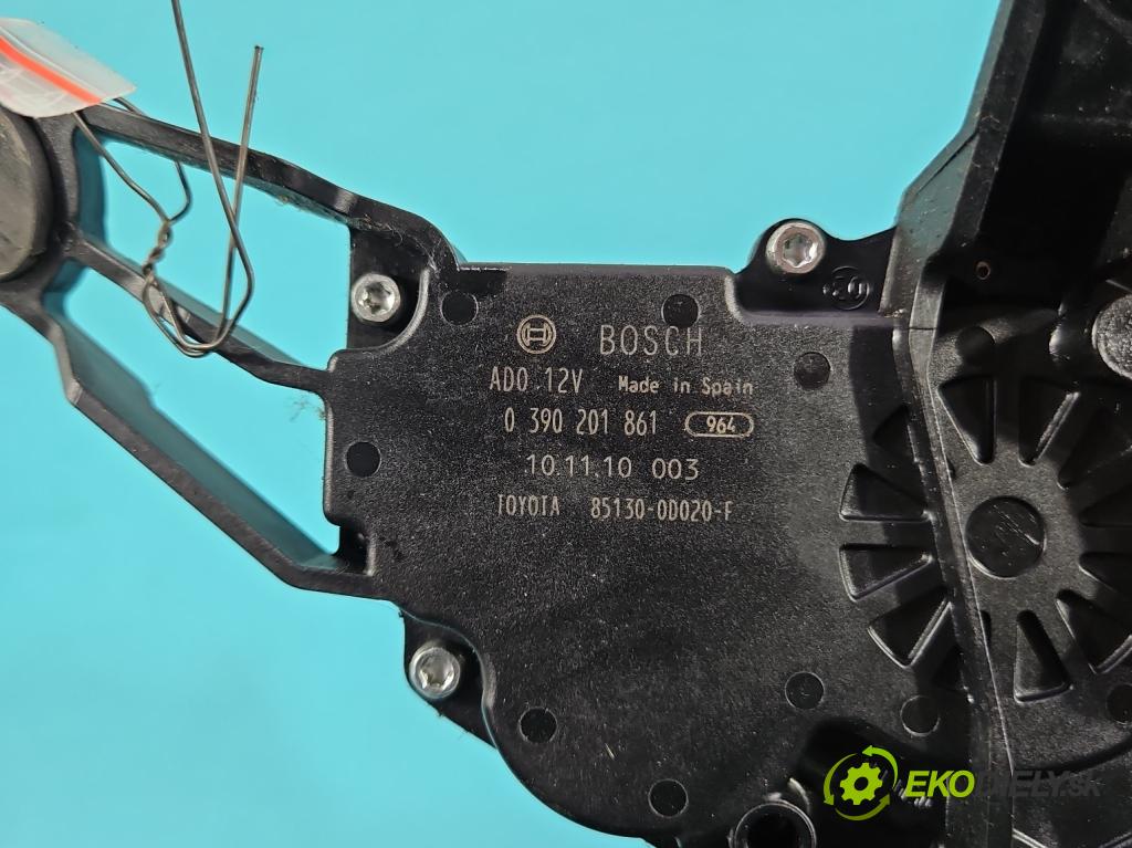 Toyota Yaris II 2005-2011 1.0 vvti 69KM manual 51 kW 998 cm3 3- motor stieračov zadné 0390201861