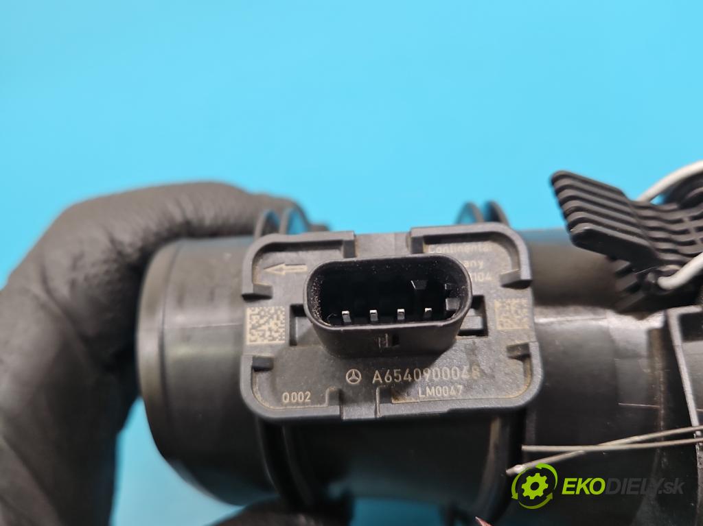 Mercedes E W213 2016-2023 2.0 CDI 194KM automatic 143 kW 1950 cm3 4- váha vzduchu A6540900048 (Snímač hmotnosti vzduchu)