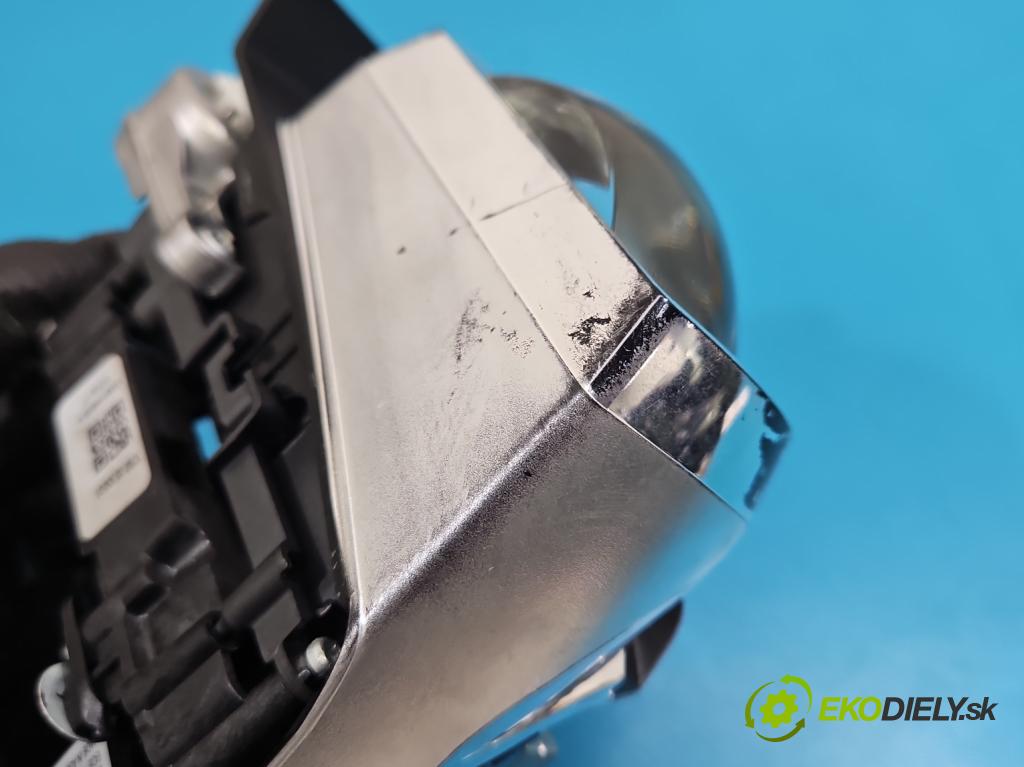 Audi Q7 2015- 3.0 TFSI CRE: 333KM: automatic 245 kW 2995 cm3 5- Šošovka reflektor: pravej časti 7970250001