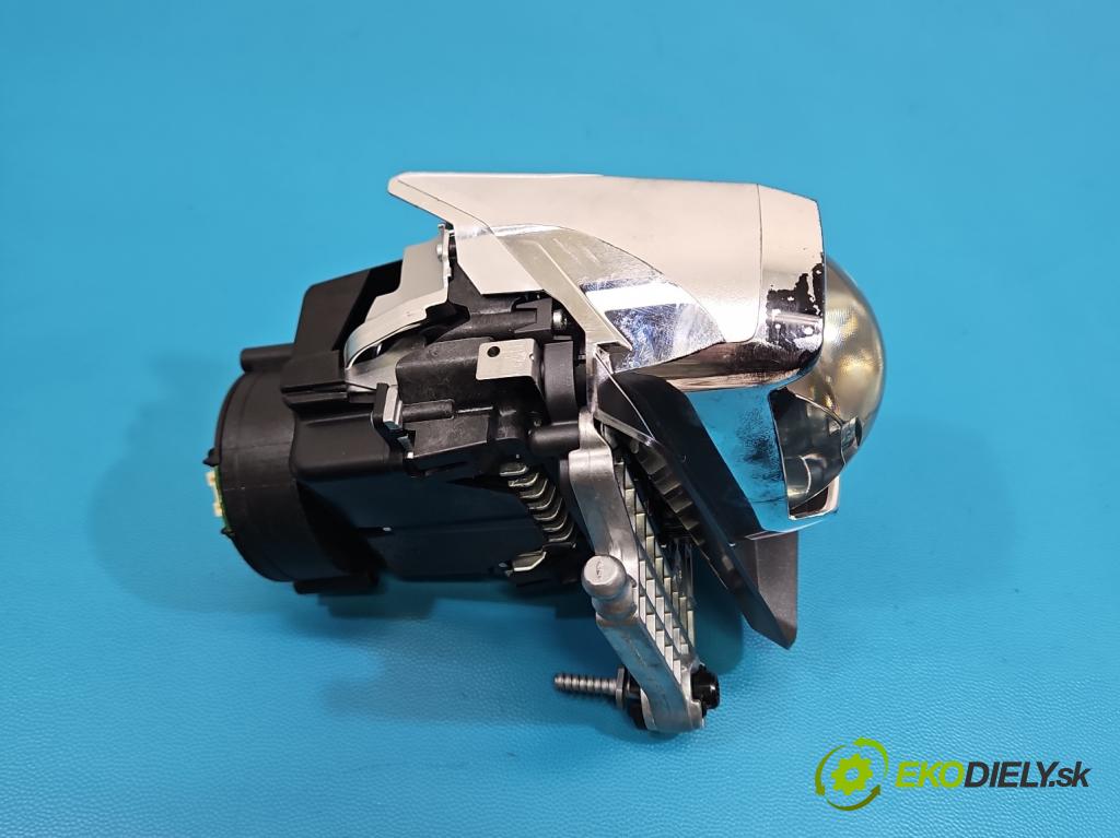 Audi Q7 2015- 3.0 TFSI CRE: 333KM: automatic 245 kW 2995 cm3 5- Šošovka reflektor: pravej časti 7970250001