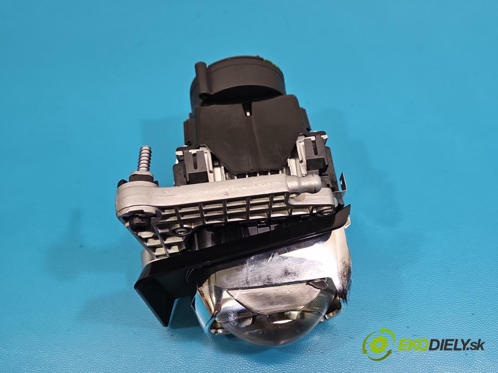 Audi Q7 2015- 3.0 TFSI CRE: 333KM: automatic 245 kW 2995 cm3 5- Šošovka reflektor: pravej časti 7970250001