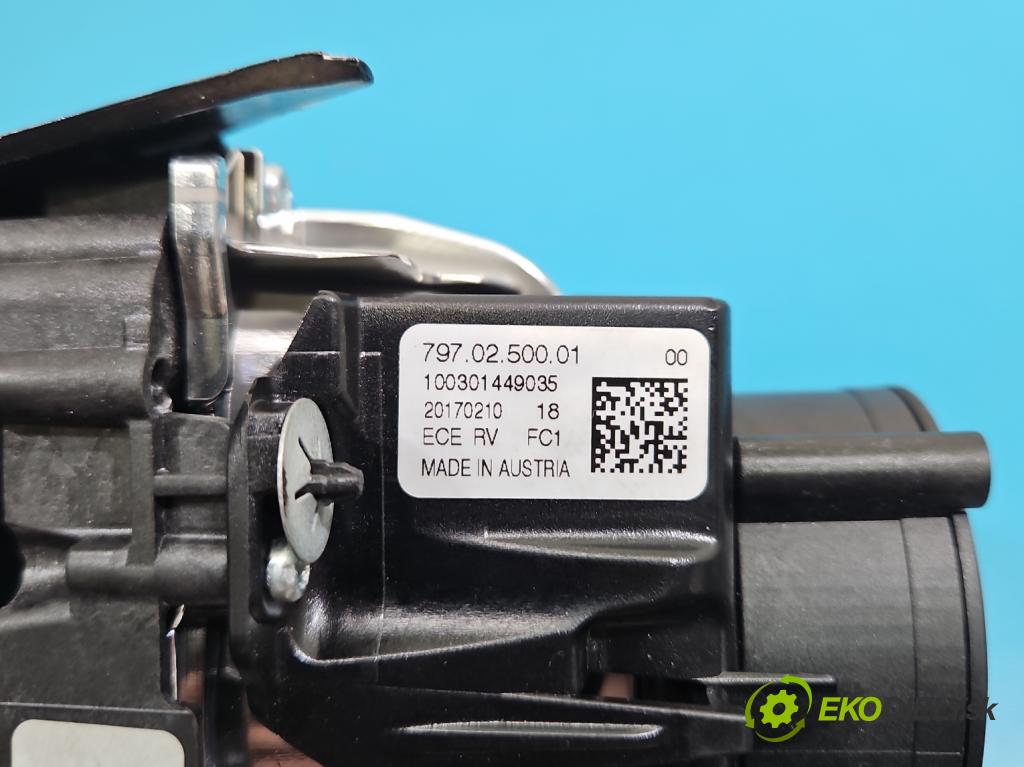 Audi Q7 2015- 3.0 TFSI CRE: 333KM: automatic 245 kW 2995 cm3 5- Šošovka reflektor: pravej časti 7970250001