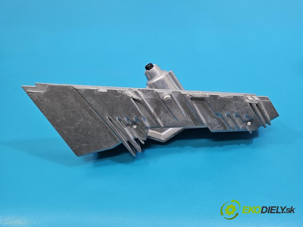 Audi Q7 2015- 3.0 TFSI 333KM: automatic 245 kW 2995 cm3 5- modul lampy: 7713261599