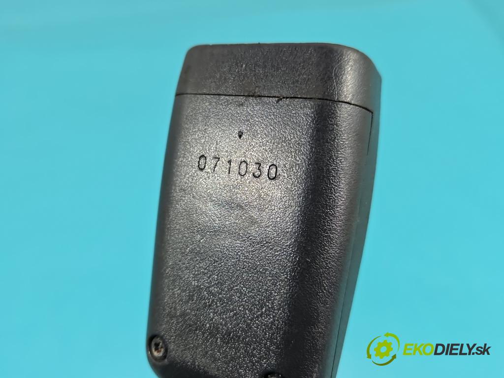 Hyundai H1 II 2007-2023 2.5 crdi 170 hp manual 125 kW 2497 cm3 5- stěna bezpečnost přední levý