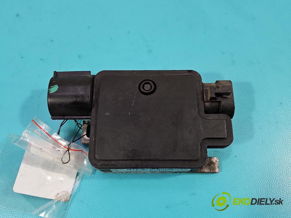 Ford Focus Mk3 2010-2018 1.6 tdci 105 HP manual 77 kW 1560 cm3 5- Relé: ventilátoru 940002906