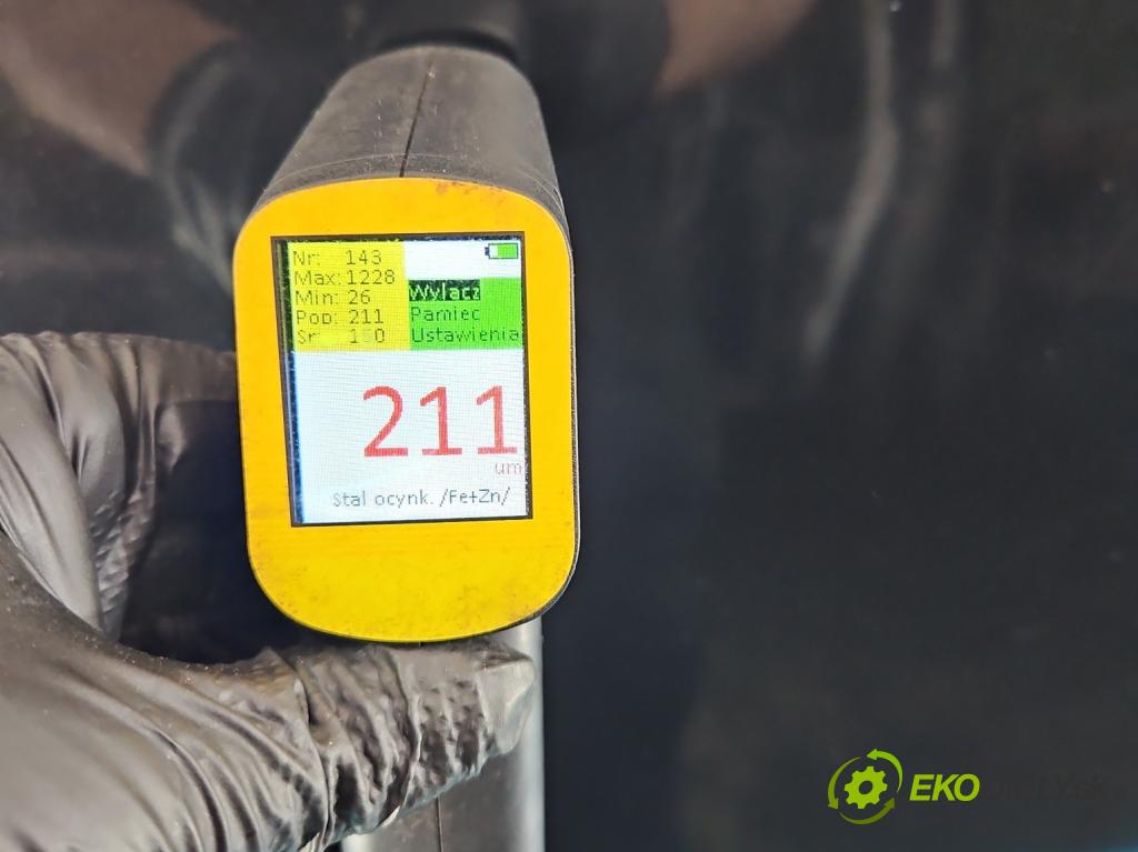 Ford Focus Mk3 2010-2018 1.6 tdci 105 HP manual 77 kW 1560 cm3 5- kapota predná