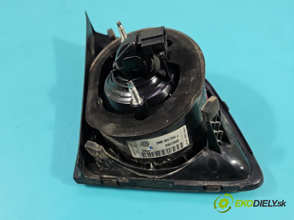 Vw Golf plus 1.9 tdi 105 hp manual 77 kW 1896 cm3 5- světlo zadní pravé 5M0945094J (Klika dveří ostatní)