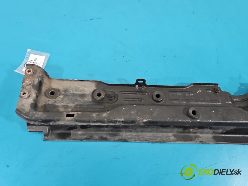 Peugeot 301 1.6 hdi 99 hp manual 73 kW 1560 cm3 4- stěna přední  (Přední výztuha)