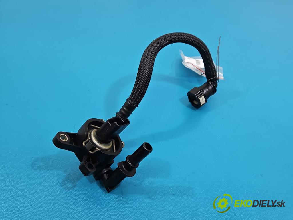 Peugeot 301 1.6 hdi 99 HP manual 73 kW 1560 cm3 4- snímač teploty: výfukové  (Snímač)