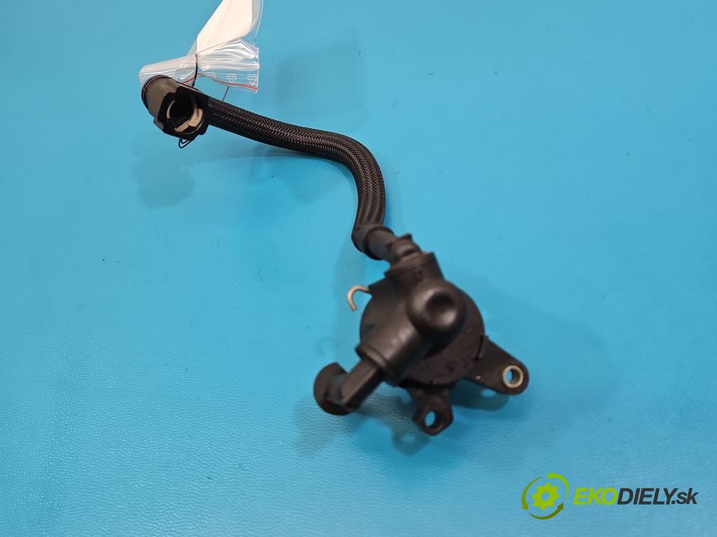 Peugeot 301 1.6 hdi 99 HP manual 73 kW 1560 cm3 4- snímač teploty: výfukové  (Snímač)