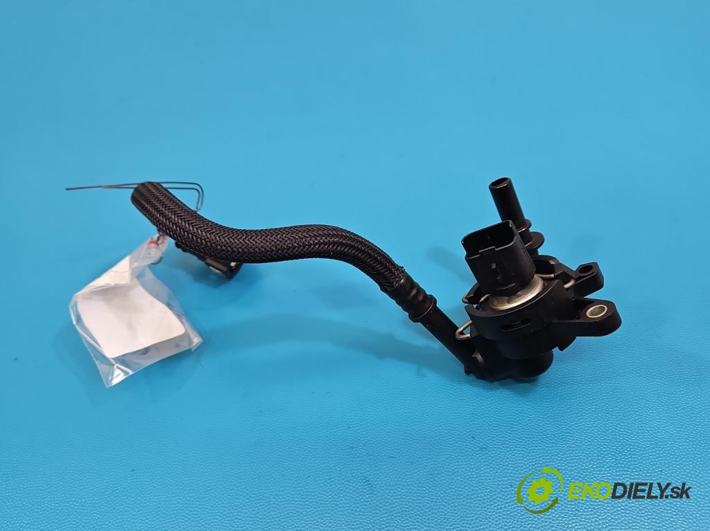 Peugeot 301 1.6 hdi 99 HP manual 73 kW 1560 cm3 4- snímač teploty: výfukové  (Snímač)