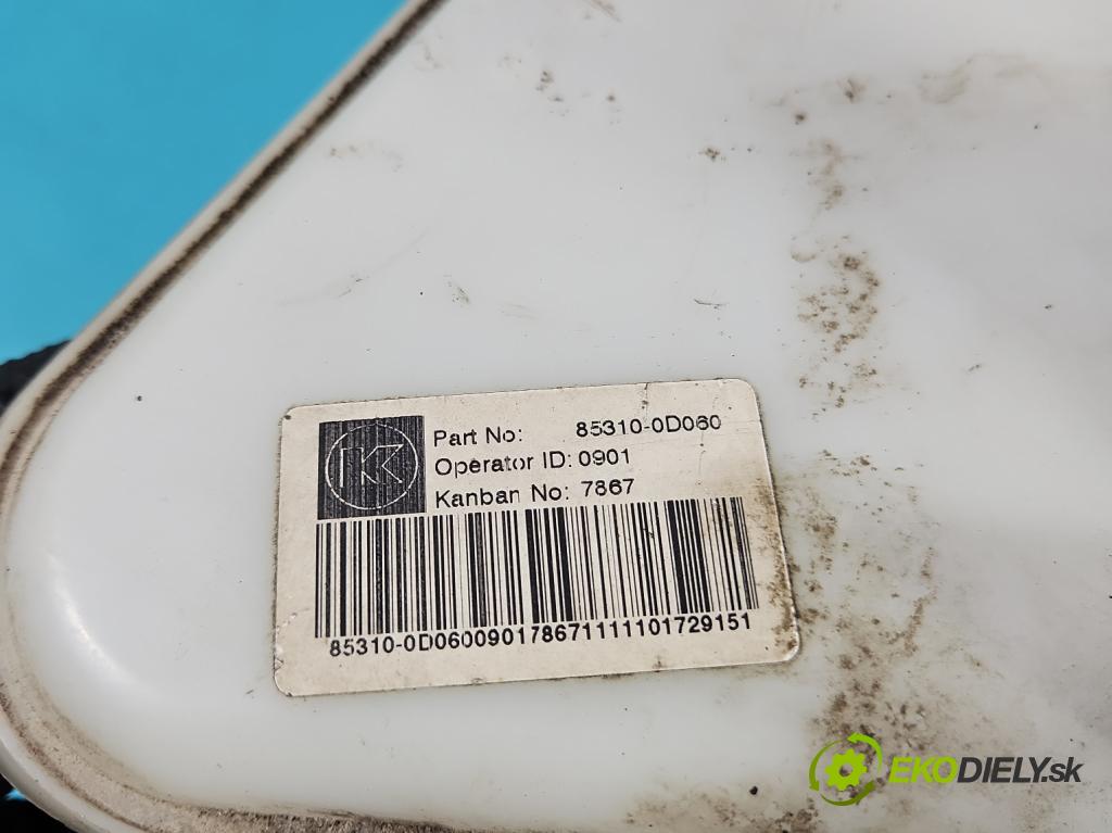 Toyota Yaris II 2005-2011 1.0 vvti 69KM manual 51 kW 998 cm3 3- nádržka tekutina: ostrekovačov 85310-0D060