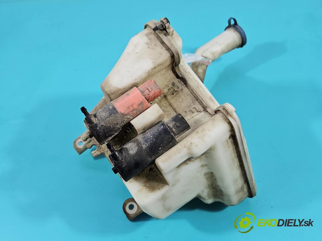 Toyota Yaris II 2005-2011 1.0 vvti 69KM manual 51 kW 998 cm3 3- nádržka tekutina: ostrekovačov 85310-0D060