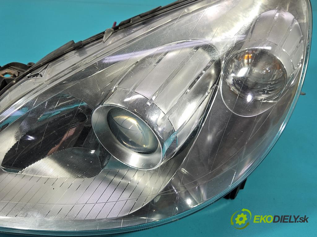 Mercedes B W245 2005-2011 2.0 cdi 140 HP automatic 103 kW 1992 cm3 5- Reflektor: ľavý A1698201761 (Kľučka dverí ostatné)